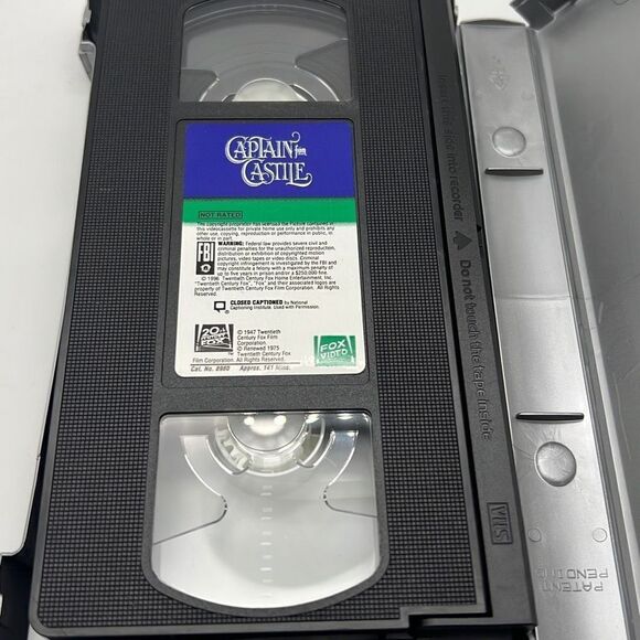 Captain From Castile VHS 1997 Tyrone Power - Picture 3 of 3